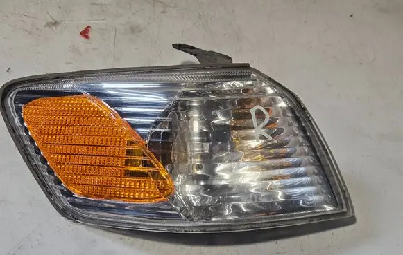 Toyota Camry Front indicator light