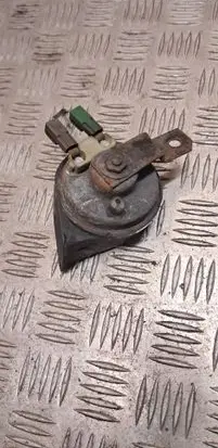 Nissan Note (E11) Horn signal