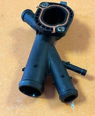 Volkswagen Touran II Engine coolant pipe/hose 03L121131AA