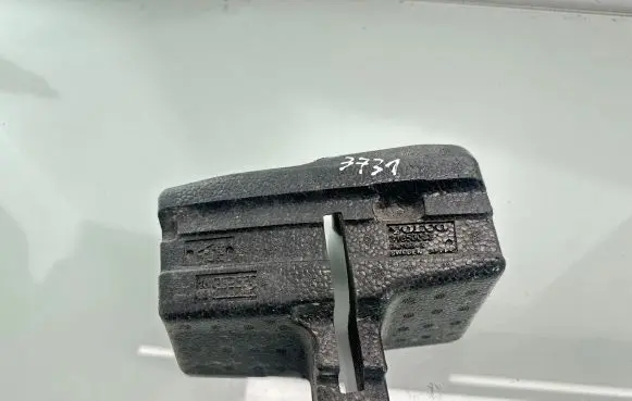 Volvo XC60 Rear bumper foam support bar 31550033 85A02 31650033