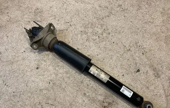 Audi Q7 4M Rear shock absorber/damper 4M0616031AS