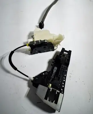 Audi A6 S6 C7 4G Front door lock 8J1837015D