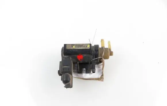 Volkswagen Golf IV Valve vacuum 702184010