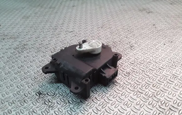 Suzuki Liana Air flap motor/actuator 1138002350