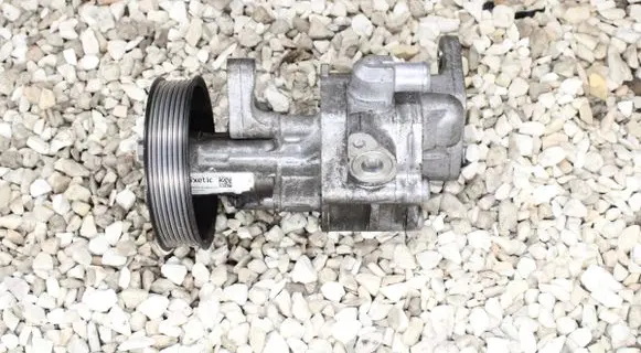 BMW X5 E70 Power steering pump 6796462 5002445