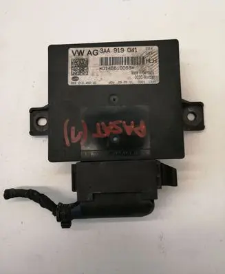 Volkswagen PASSAT B7 Power management control unit 3AA919041