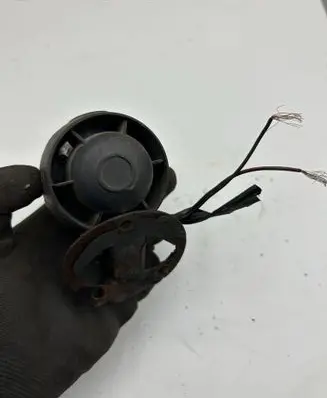 Audi A4 S4 B5 8D Alarm system siren 