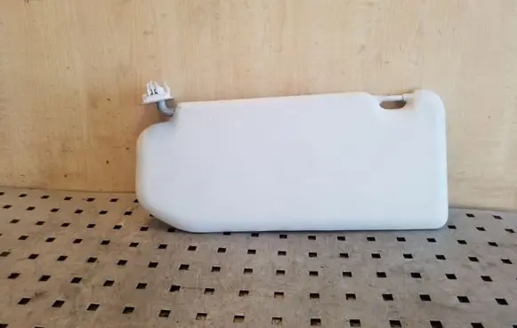 Peugeot 508 Sun visor
