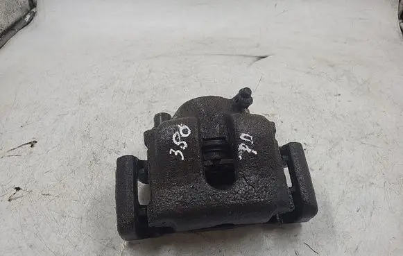 BMW 3 E46 Front brake caliper 