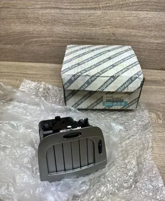 Lancia Ypsilon Dash center air vent grill 735436037