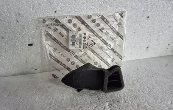 Fiat 500 Intercooler air guide/duct channel 148127100 51789121 68126375AA