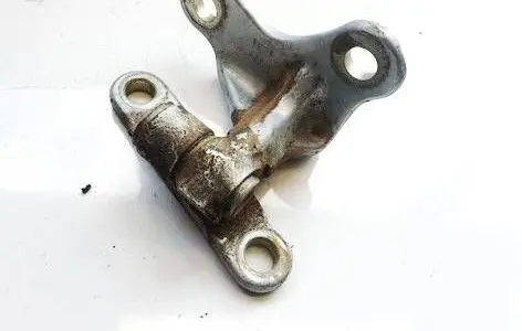 Mitsubishi Colt Rear door lower hinge