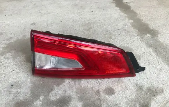 Nissan Qashqai Tailgate rear/tail lights 265504EA5B