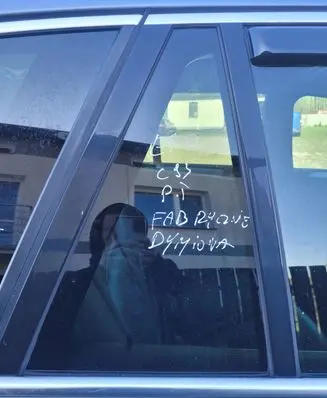 BMW X5 E70 Sliding door window/glass