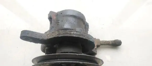 Opel Frontera A Power steering pump
