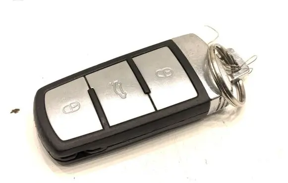 Volkswagen PASSAT B6 Ignition key/card 3C0959752AD
