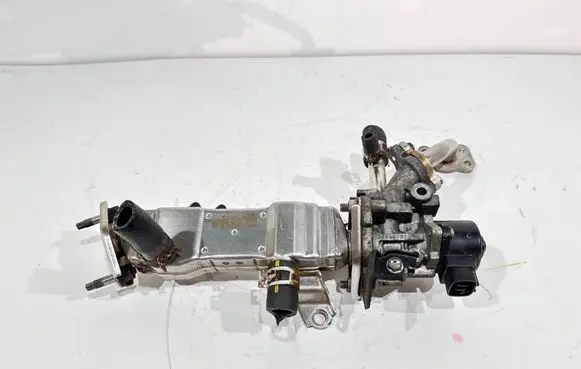 Toyota Prius (XW30) EGR valve cooler 2560137010 31H11B1730 J2D02072Y1AS01A