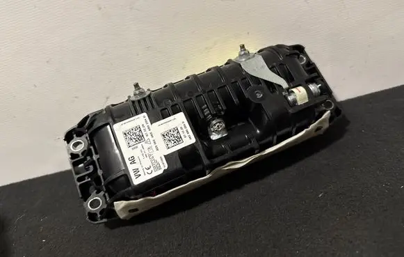 Audi e-tron Passenger airbag 4KE880204D