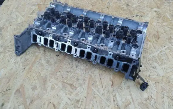 Ford Ranger Engine head AX9WAG50200
