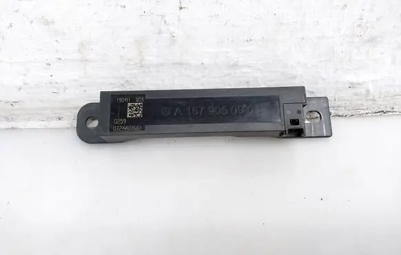 Mercedes-Benz A W177 Keyless system antenna A1679050901