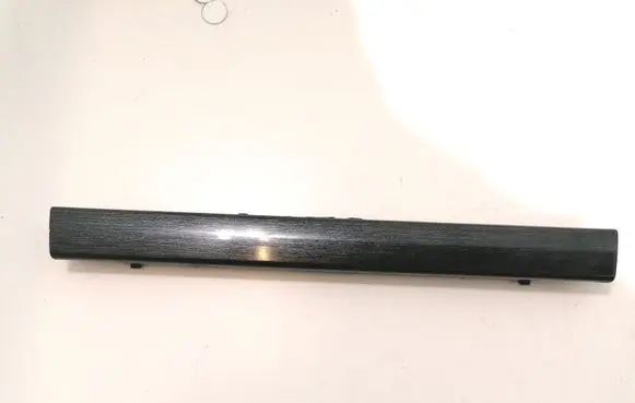 BMW 5 E39 Dashboard glove box trim 51168185256