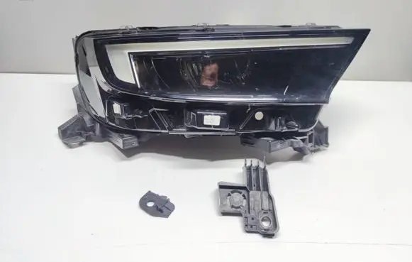 Opel Mokka B Headlight/headlamp 9834007980