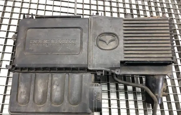 Mazda 2 Air filter box 014140-2440