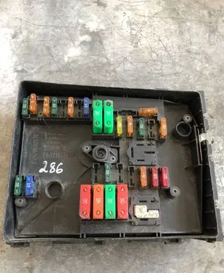 Volkswagen Touran I Fuse box set 1K0937800AH 0739488909 1T0907033