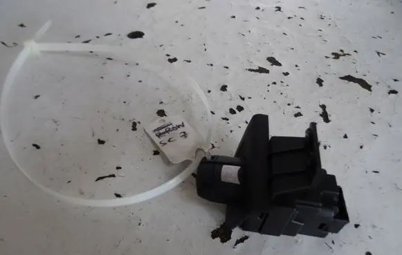 BMW 1 E81 E87 Ignition lock 6954718