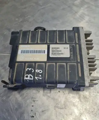 Volkswagen PASSAT B3 Engine control unit/module 0261200261 443907311B