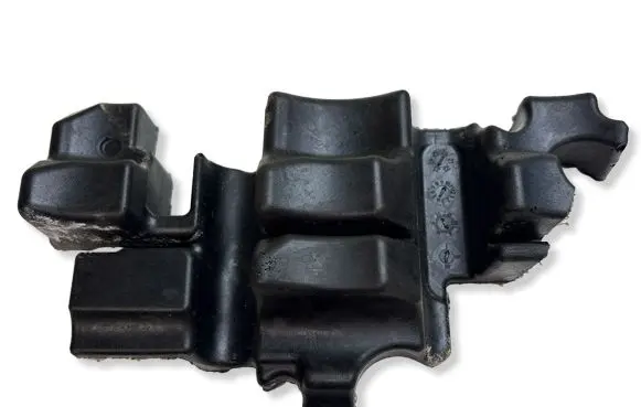 Mercedes-Benz GLC C254 Other engine part A2542265000