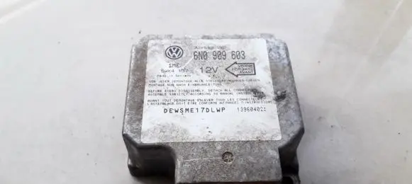 Volkswagen Polo III 6N 6N2 6NF Airbag control unit/module 6N0909603 5WK4137