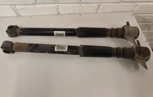 Rear shock absorber/damper