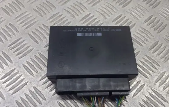 Skoda Fabia Mk1 (6Y) Voice control module 6Q0959433E