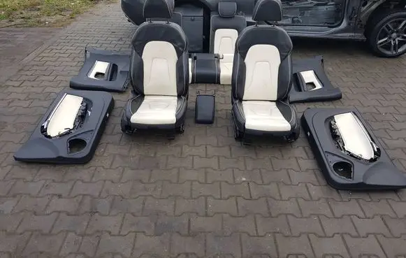 Seat set
