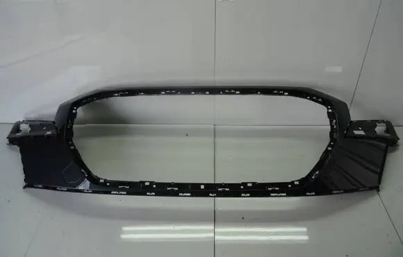 Audi Q4 e-tron Front bumper