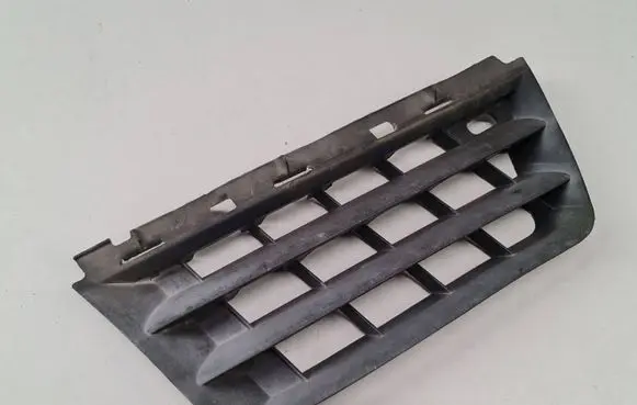 Renault Scenic II - Grand scenic II Front bumper upper radiator grill 8200140330