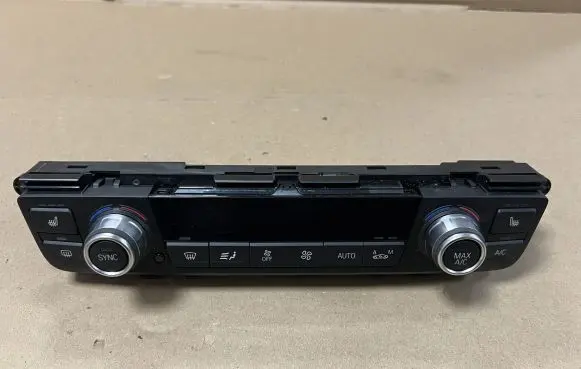 BMW i8 Interior fan control switch 9361799 64119361799