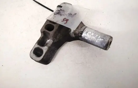 Volkswagen Touran I Engine mounting bracket