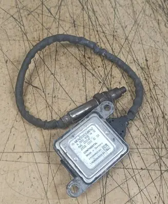 Mercedes-Benz C W205 Lambda probe sensor A0009051412
