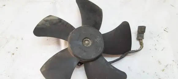 Honda Civic Radiator cooling fan shroud