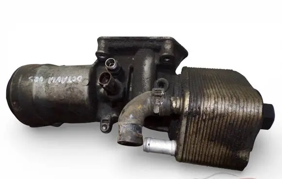 Skoda Octavia Mk2 (1Z) Oil filter mounting bracket 045115389K