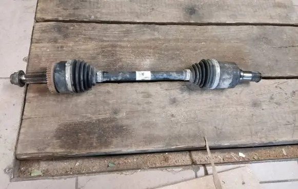 Front driveshaft