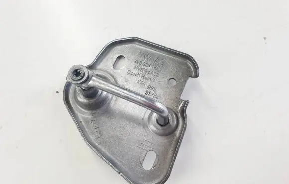 Volkswagen Taigo Engine bonnet/hood lock/latch loop/hook V9816ZS0A6