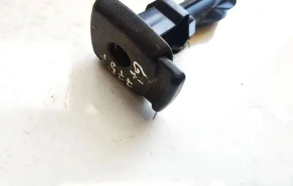 Volkswagen PASSAT B4 Other interior part 333885636a