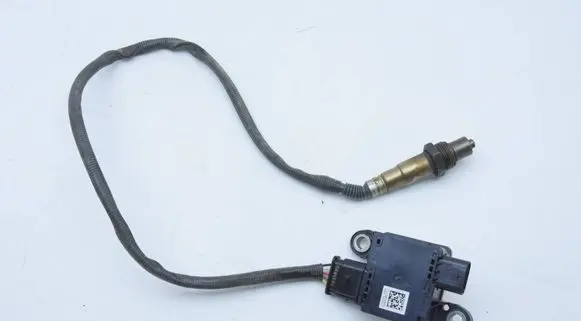 Mercedes-Benz Sprinter W907 W910 Lambda probe sensor A0009050508 0281007097