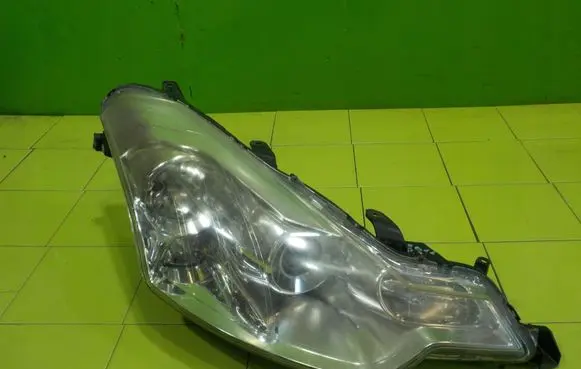 Citroen C-Crosser Headlight/headlamp PRZOD