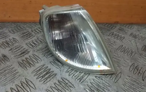 Citroen Saxo Front indicator light 