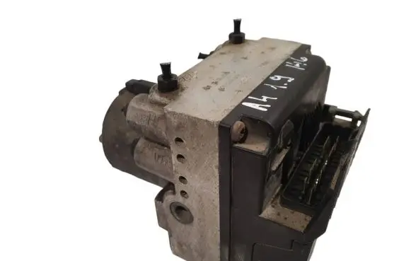 Audi A4 S4 B5 8D ABS Pump 8D0614111F