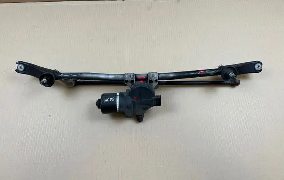 Jeep Wrangler Front wiper linkage and motor 068293017AD 916251058